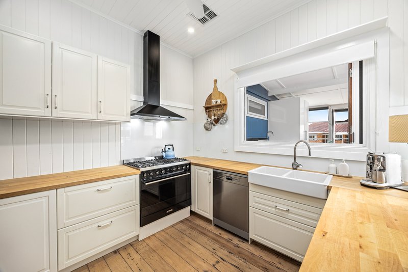 Photo - 1530 Sandgate Road, Nundah QLD 4012 - Image 7