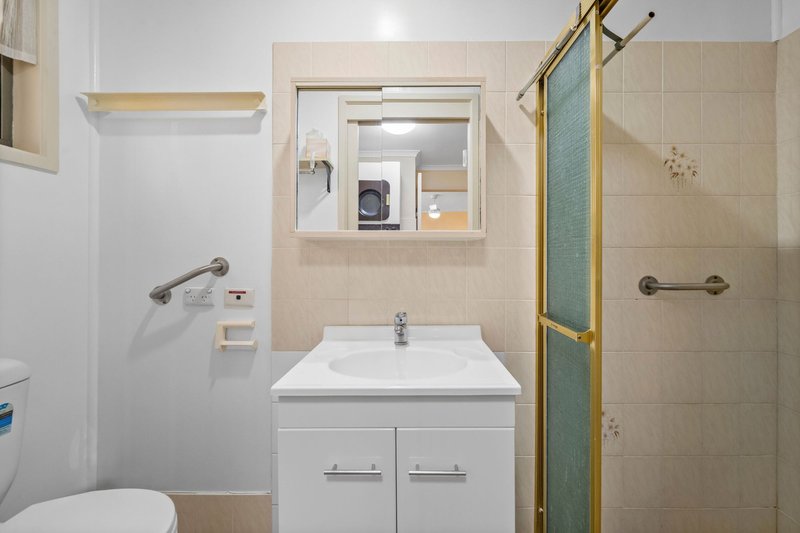 Photo - 15/30 Sportsman Avenue, Mermaid Beach QLD 4218 - Image 10