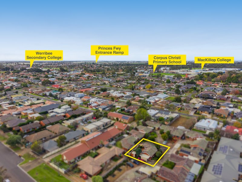 Photo - 15/31-33 Deutgam Street, Werribee VIC 3030 - Image 14