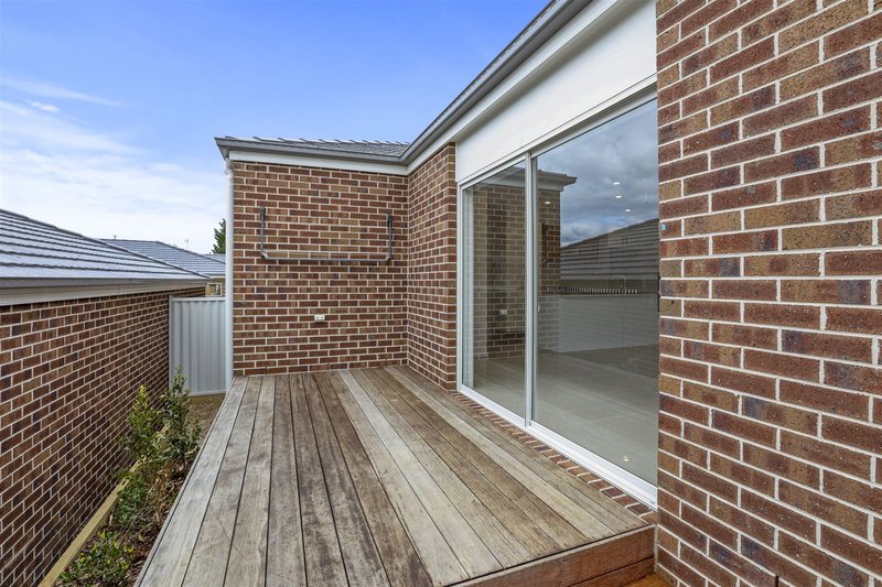 Photo - 15/31 Meadowvale Drive, Grovedale VIC 3216 - Image 6