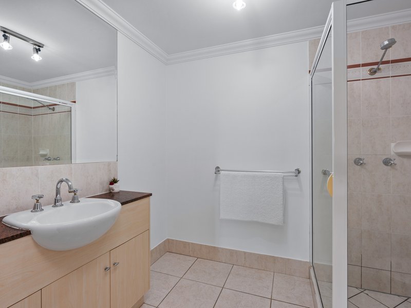 Photo - 15/310-316 Lake Street, Cairns North QLD 4870 - Image 12