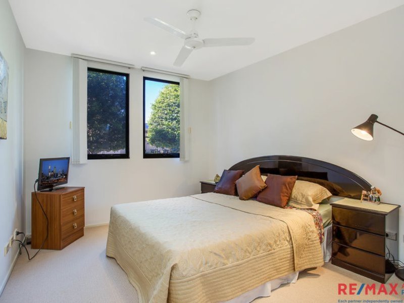 Photo - 15/310 Easthill Dr , Robina QLD 4226 - Image 6