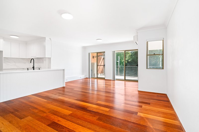 Photo - 15/32-34 Wolli Creek Road, Banksia NSW 2216 - Image 1