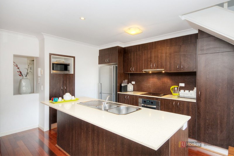 Photo - 15/33 Clark Street, Biggera Waters QLD 4216 - Image 4