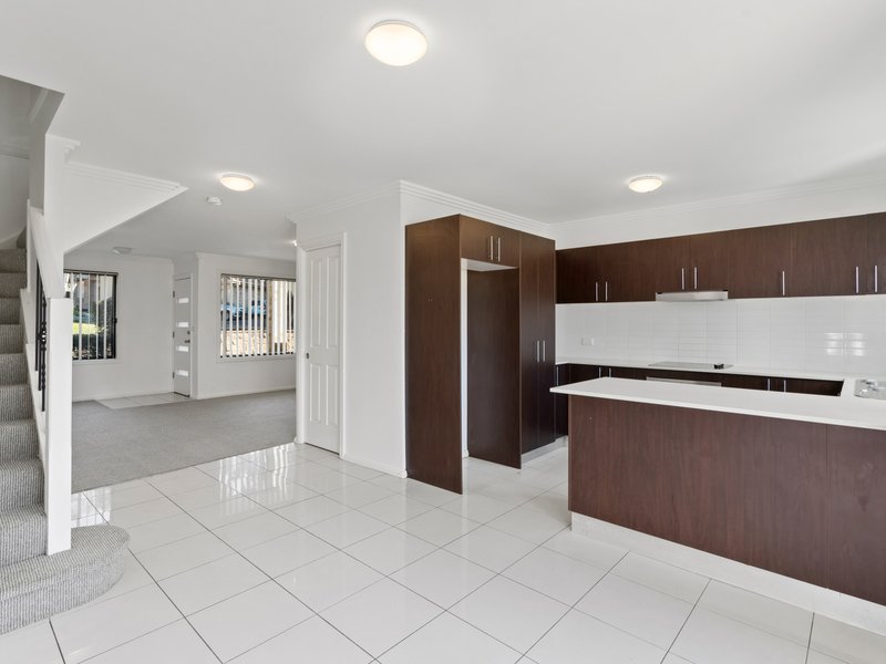 Photo - 15/33 Cutler Drive, Wyong NSW 2259 - Image 3