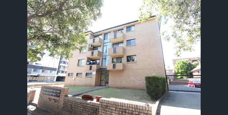 Photo - 15/34-36 Castlereagh Street, Liverpool NSW 2170 - Image 1