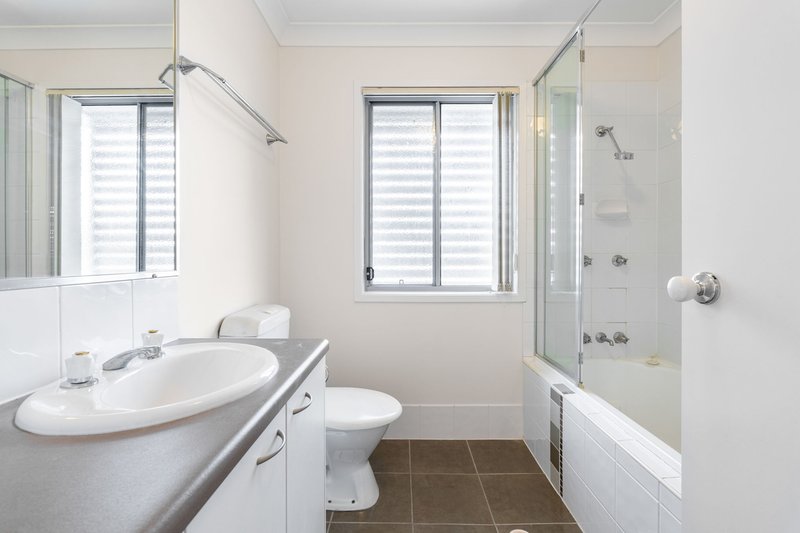 Photo - 15/34-42 University Drive, Meadowbrook QLD 4131 - Image 12
