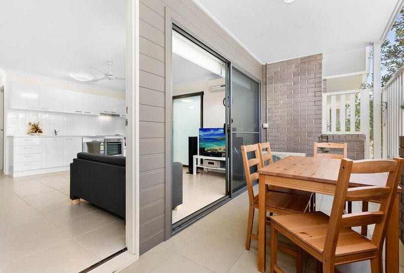 Photo - 15/35 Lavender Place (36 Carselgrove Avenue) Place, Fitzgibbon QLD 4018 - Image 3