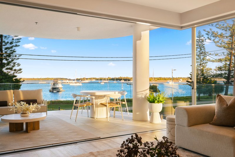 Photo - 1/536 Marine Parade, Biggera Waters QLD 4216 - Image 1