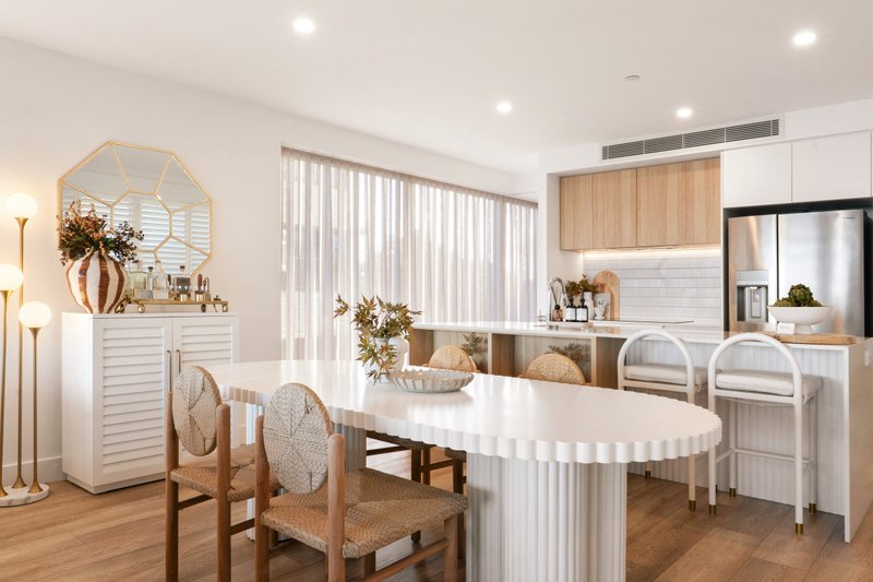 Photo - 1/536 Marine Parade, Biggera Waters QLD 4216 - Image 6
