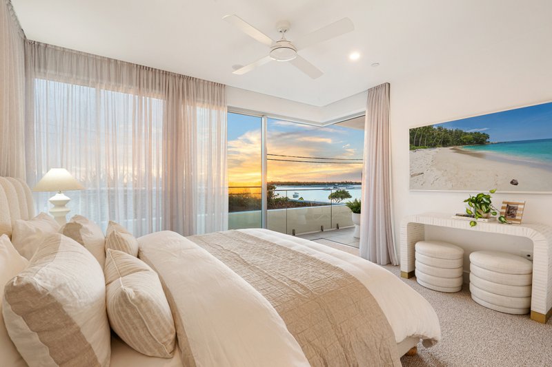 Photo - 1/536 Marine Parade, Biggera Waters QLD 4216 - Image 13
