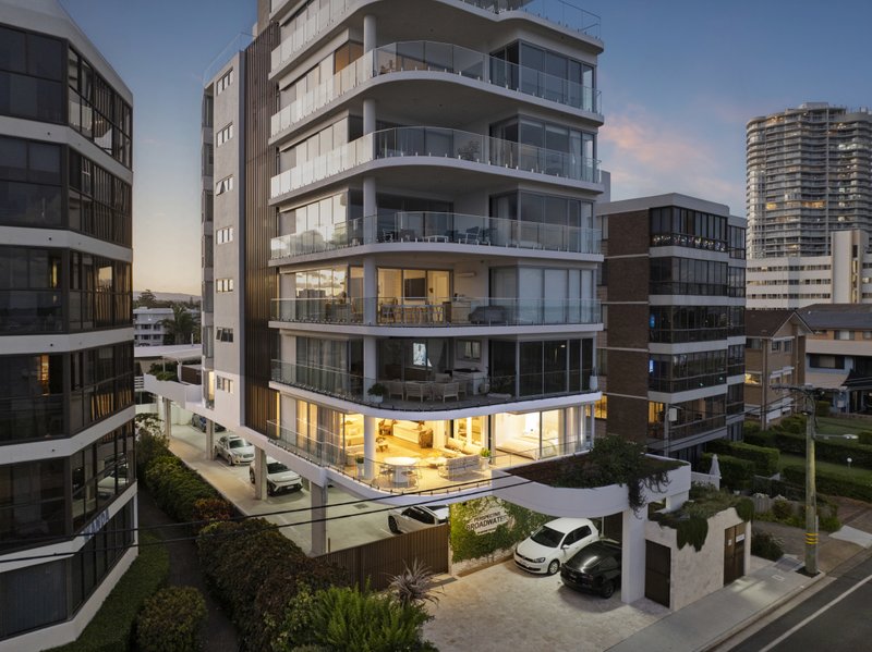 Photo - 1/536 Marine Parade, Biggera Waters QLD 4216 - Image 30