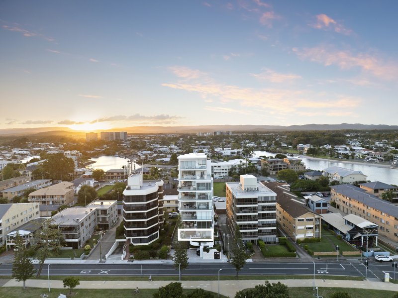Photo - 1/536 Marine Parade, Biggera Waters QLD 4216 - Image 35