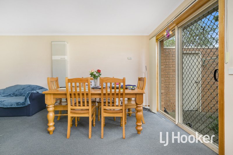 Photo - 15/37 King Street, Pakenham VIC 3810 - Image 5