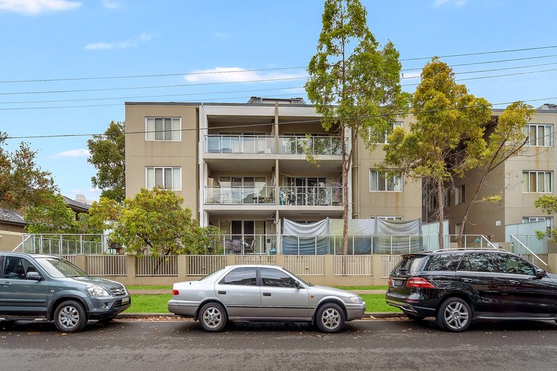 Photo - 15/38 Cairds Avenue, Bankstown NSW 2200 - Image 7