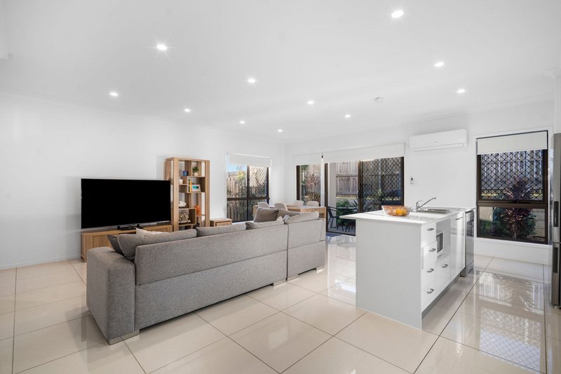 Photo - 15/380 Benhiam Street, Calamvale QLD 4116 - Image 7