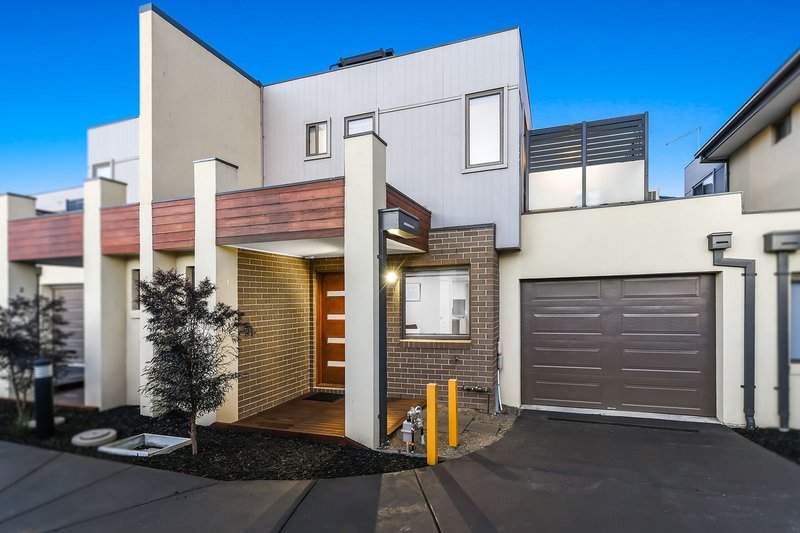 Photo - 1/53A Wedge Street, Dandenong VIC 3175 - Image 2