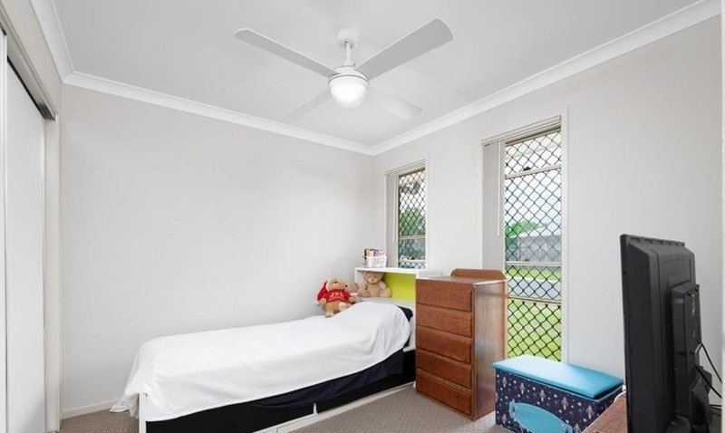 Photo - 1/54-56 Feather Court, Morayfield QLD 4506 - Image 6