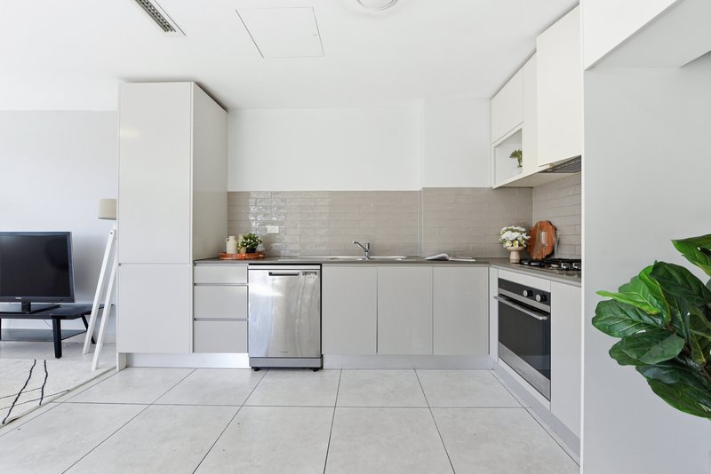 Photo - 15/4-6 Good Street, Westmead NSW 2145 - Image 4