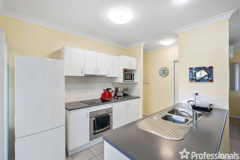 Photo - 15/4-6 Olive Street, Manoora QLD 4870 - Image 2