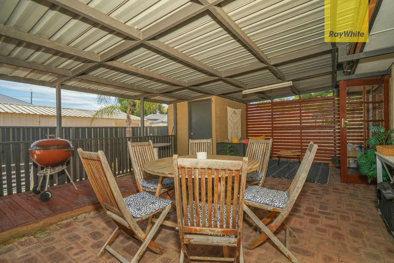 Photo - 154 Arlunya Avenue, Cloverdale WA 6105 - Image 17