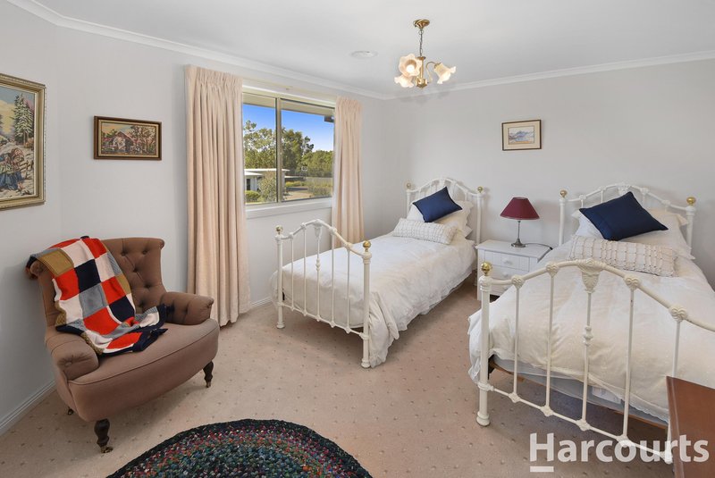 Photo - 154 Barnes Boulevard, Horsham VIC 3400 - Image 18