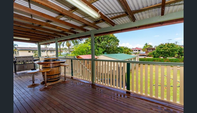 Photo - 1/54 Benson St , Scarborough QLD 4020 - Image 16