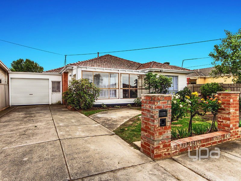 Photo - 154 Biggs Street, St Albans VIC 3021 - Image 2