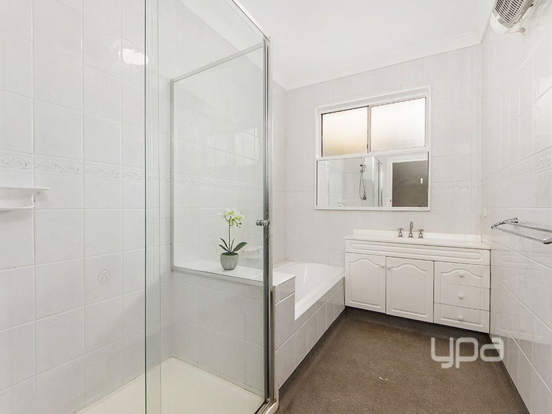 Photo - 154 Biggs Street, St Albans VIC 3021 - Image 7