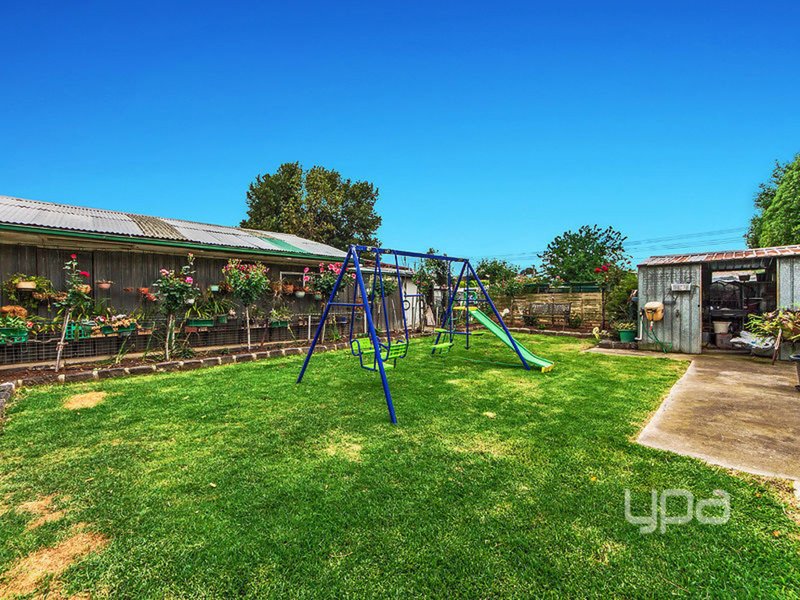 Photo - 154 Biggs Street, St Albans VIC 3021 - Image 8