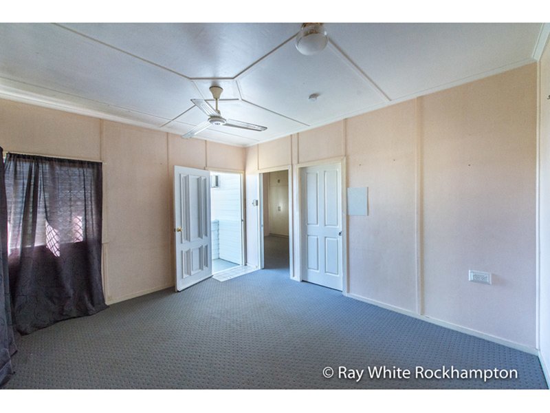 Photo - 154 Bremner Street, Berserker QLD 4701 - Image 11