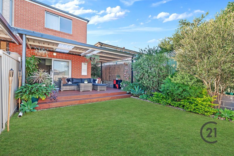 Photo - 1/54 Camilleri Avenue, Quakers Hill NSW 2763 - Image 9