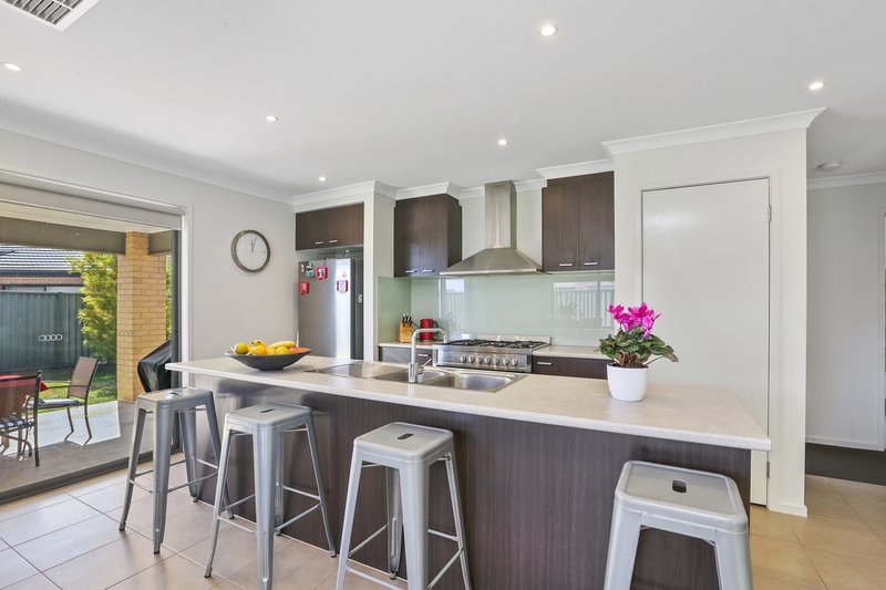 Photo - 154 Canterbury Road West , Lara VIC 3212 - Image 4