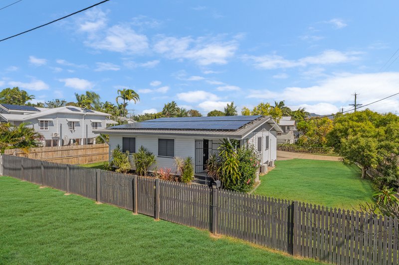 Photo - 154 Francis Street, West End QLD 4810 - Image 5