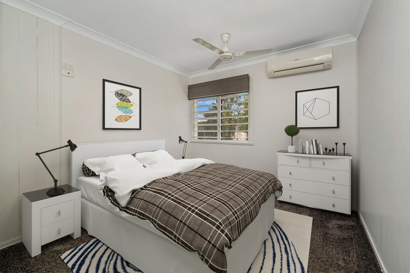 Photo - 154 Francis Street, West End QLD 4810 - Image 7