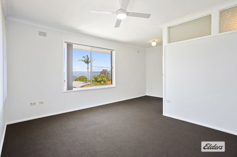 Photo - 1/54 Grandview Parade, Lake Heights NSW 2502 - Image 3