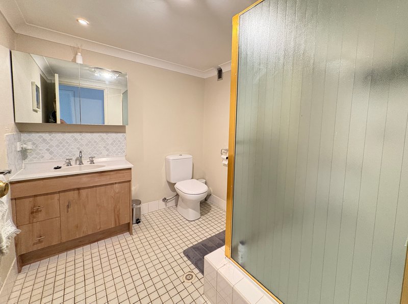 Photo - 1/54 Karbunya Street, Mermaid Waters QLD 4218 - Image 7