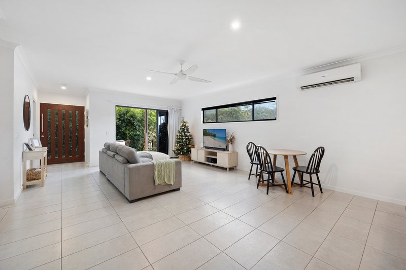 Photo - 1/54 Kingfisher Drive, Bli Bli QLD 4560 - Image 2