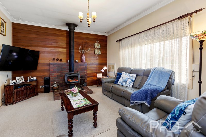 Photo - 154 Lambie Street, Tumut NSW 2720 - Image 6