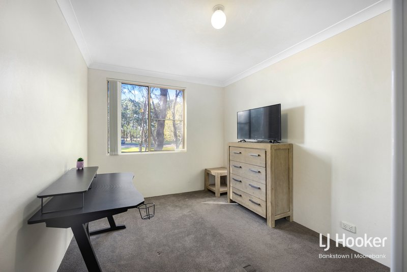 Photo - 15/4 Mead Drive, Chipping Norton NSW 2170 - Image 9