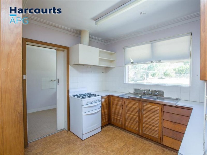 Photo - 154 Minninup Road, Bunbury WA 6230 - Image 6