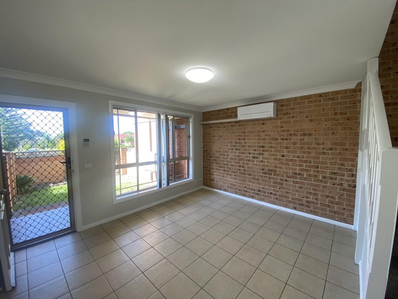 Photo - 15/4 Myall Road, Casula NSW 2170 - Image 2