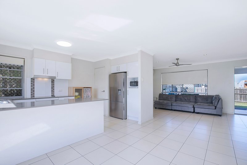 Photo - 154 Saint Vincents Road, Virginia QLD 4014 - Image 7