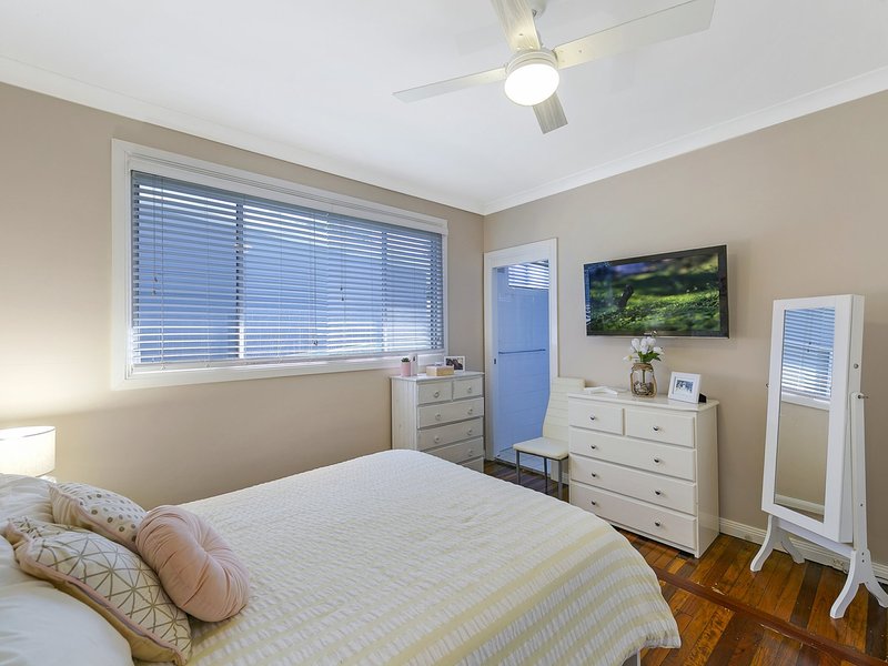 Photo - 154 Scenic Drive, Budgewoi NSW 2262 - Image 12