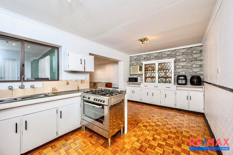 Photo - 154 William Street, Beckenham WA 6107 - Image 11