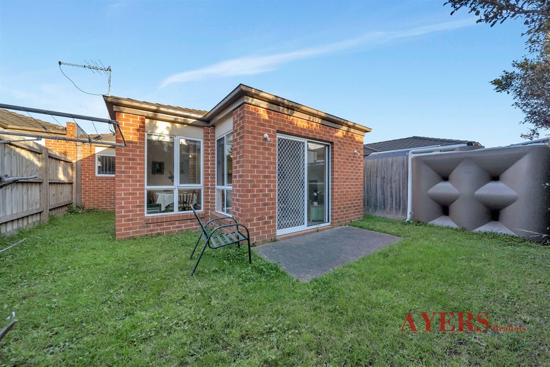 Photo - 15/4 Young Road, Hallam VIC 3803 - Image 9