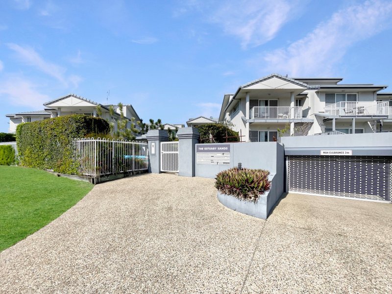 15/40 Memorial Avenue, Maroochydore QLD 4558