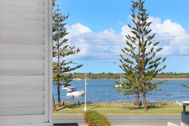 Photo - 15/416 Marine Parade, Biggera Waters QLD 4216 - Image 3