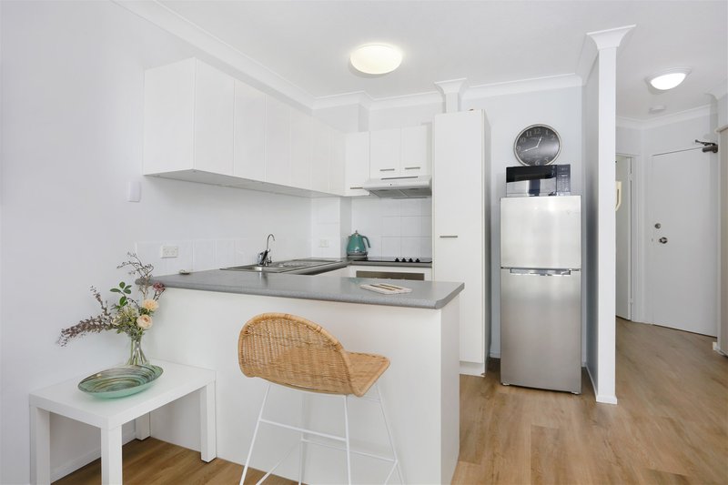 Photo - 15/416 Marine Parade, Biggera Waters QLD 4216 - Image 7