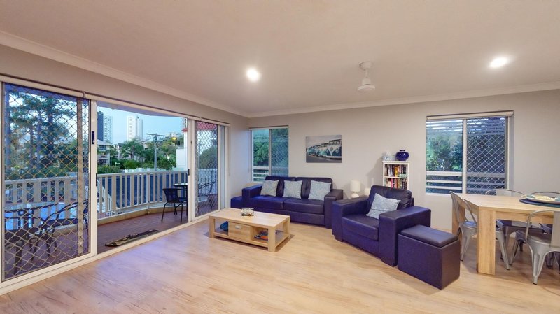 Photo - 15/42 Beach Parade, Surfers Paradise QLD 4217 - Image 11